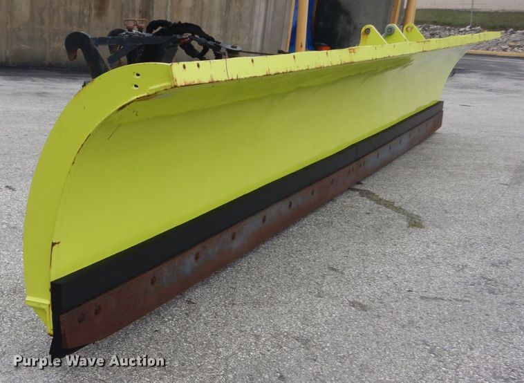 image for item GT9714 Monroe MP36R18-CT  snow plow