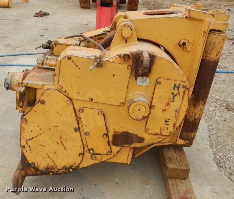 image for item GT9715 Hyster winch