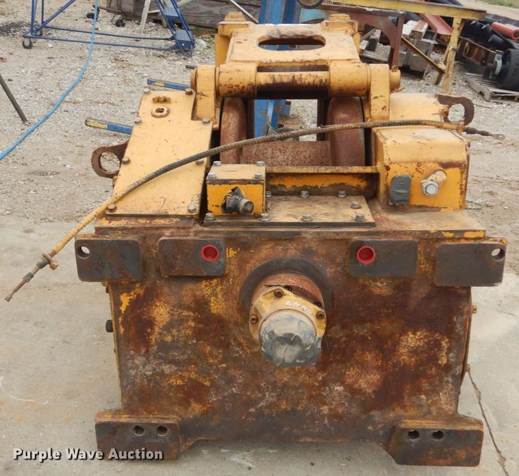 image for item GT9715 Hyster winch