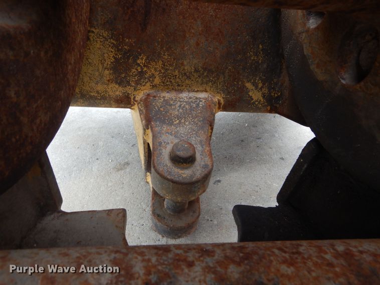 image for item GT9715 Hyster winch