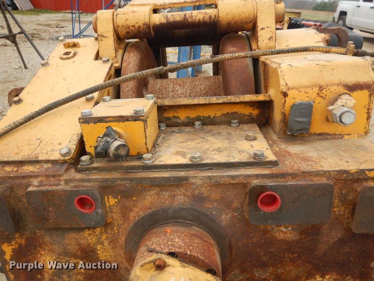 image for item GT9715 Hyster winch