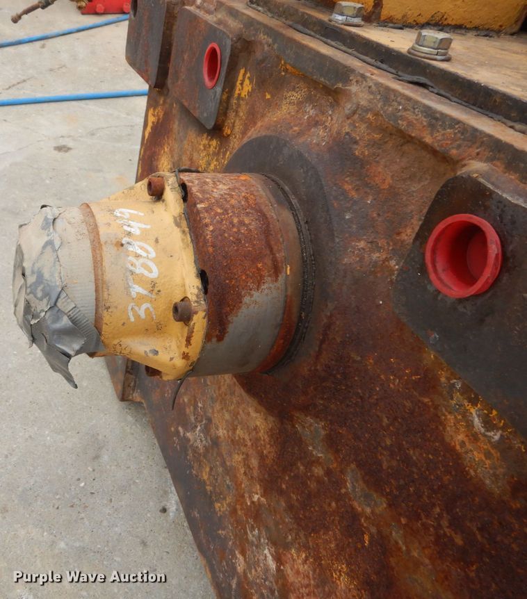 image for item GT9715 Hyster winch