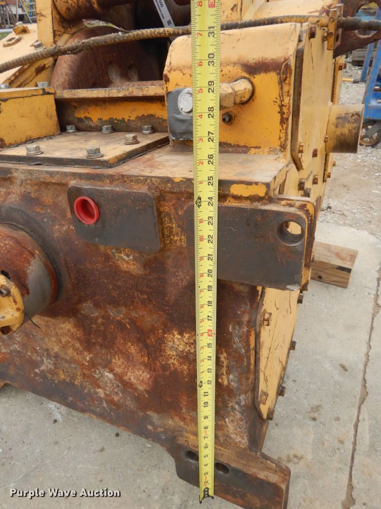 image for item GT9715 Hyster winch