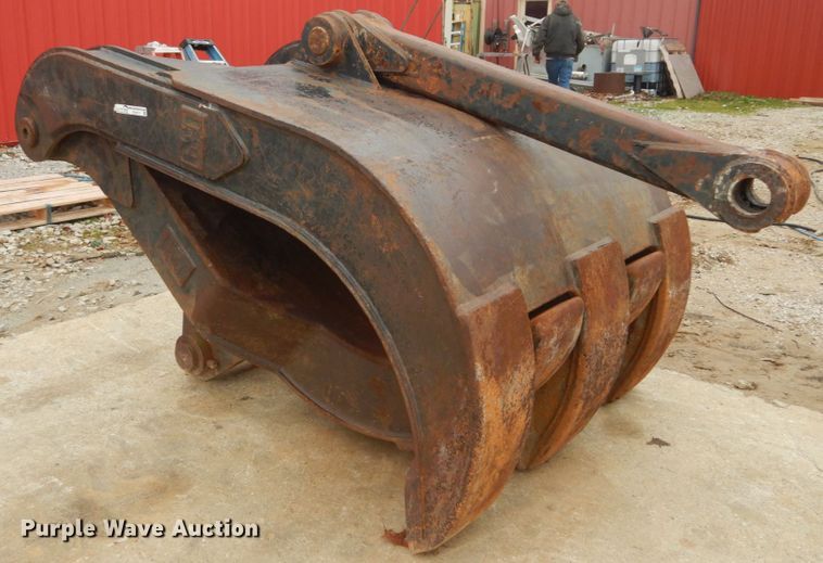 image for item GT9717 Caterpillar grapple bucket