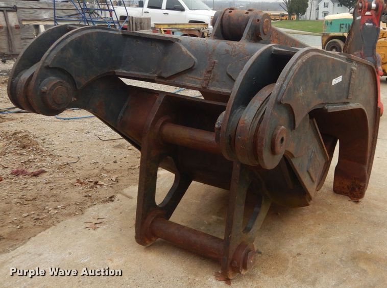 image for item GT9717 Caterpillar grapple bucket