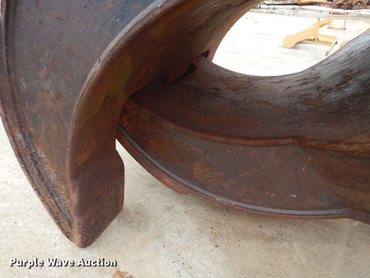 image for item GT9717 Caterpillar grapple bucket