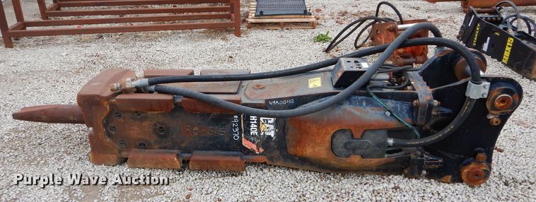 image for item HF9158 Caterpillar H140ES breaker