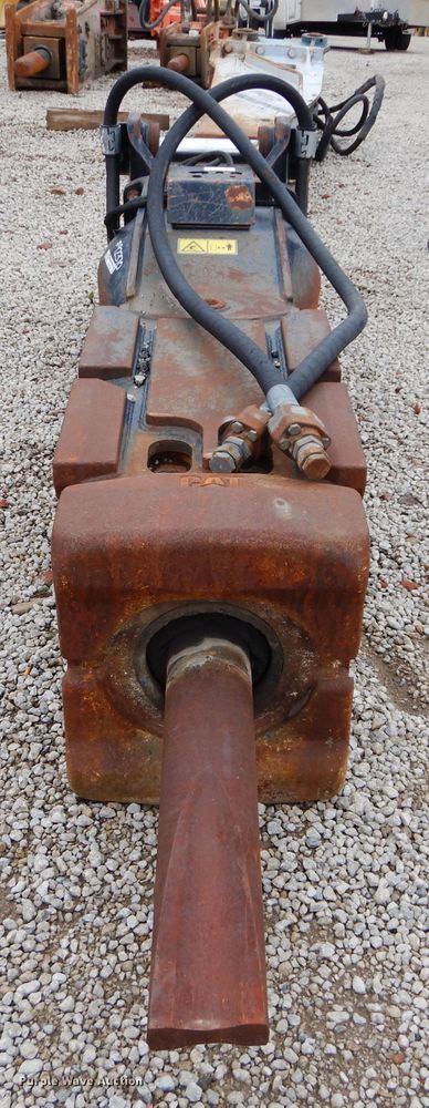 image for item HF9158 Caterpillar H140ES breaker