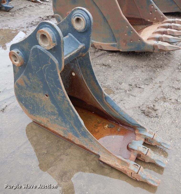 image for item HF9168 Volvo  excavator bucket
