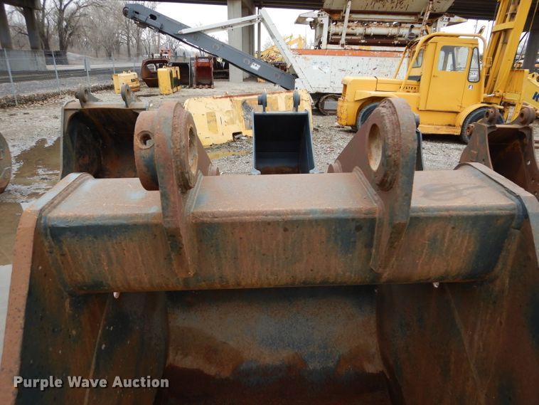 image for item HF9169 Esco  excavator bucket
