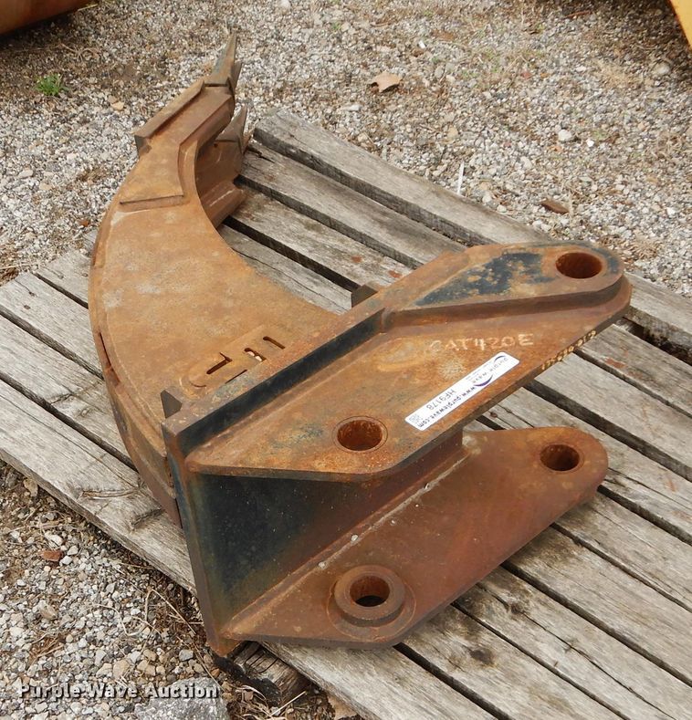 Werk Brau backhoe cribbing bucket in Kansas City, KS Item HF9178 sold