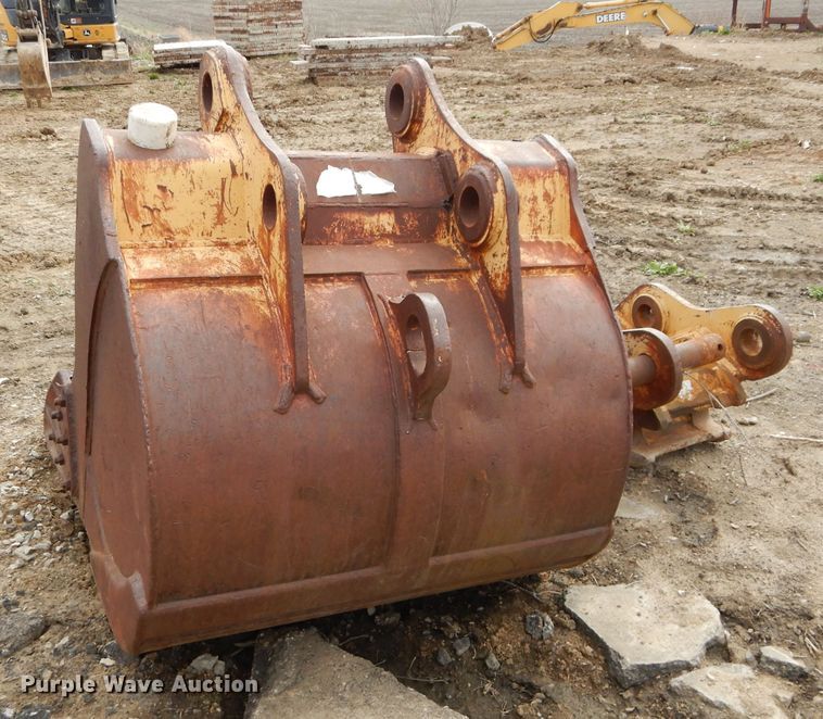 image for item HF9194 (2) John Deere excavator buckets