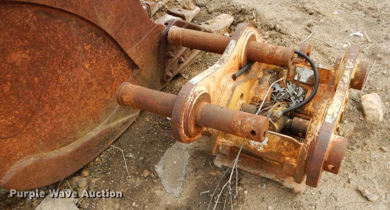 image for item HF9194 (2) John Deere excavator buckets