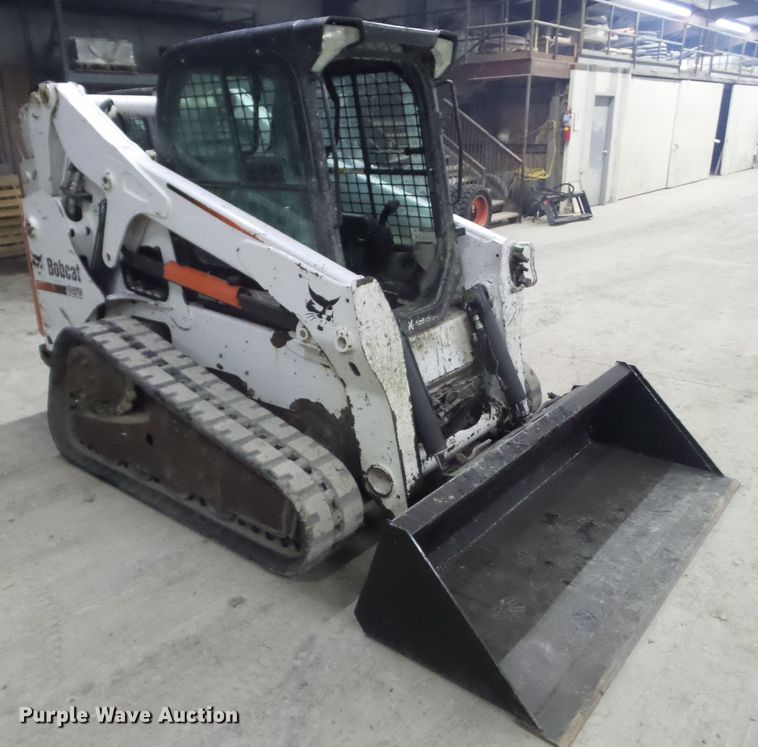 image for item HF9839 2013 Bobcat T650  tracked skid steer loader