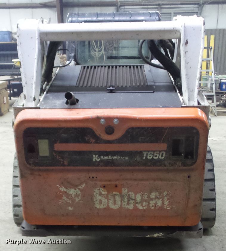 image for item HF9839 2013 Bobcat T650  tracked skid steer loader