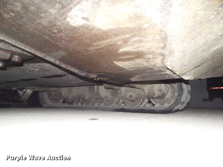 image for item HF9839 2013 Bobcat T650  tracked skid steer loader