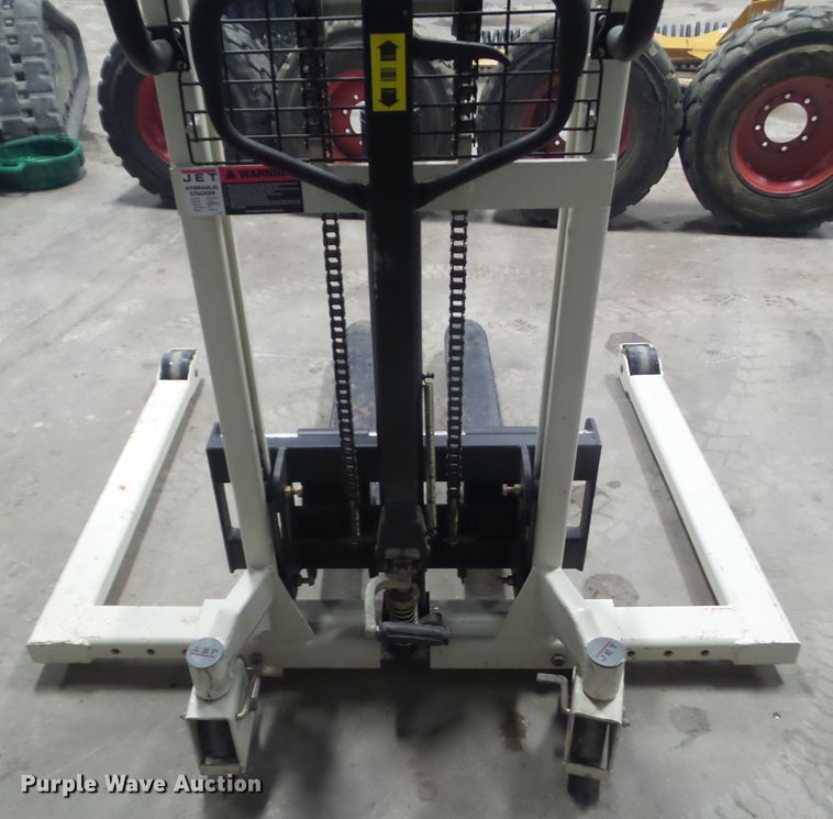image for item HF9843 Jet JHS-2200A  hydraulic stacker