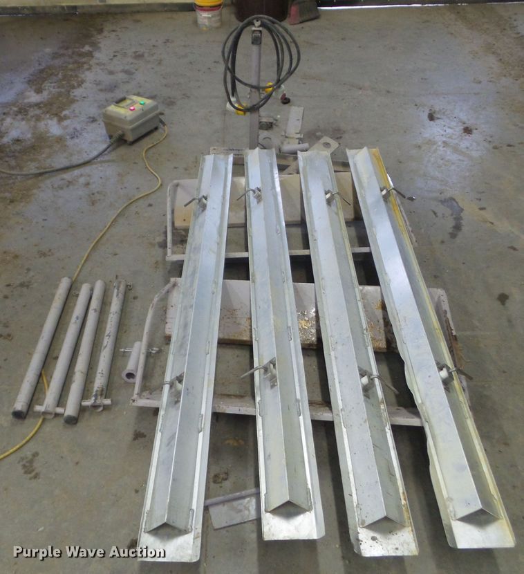 image for item HF9844 (2) Miniveyor 3M40C-1HP conveyors