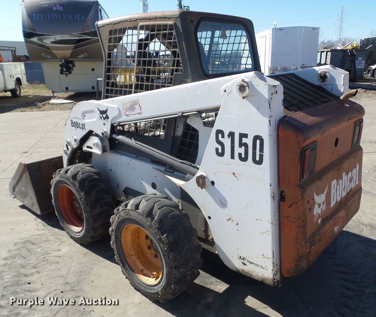 image for item HF9845 2004 Bobcat S150  skid steer loader