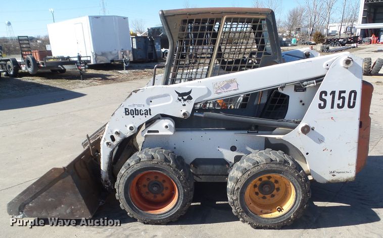 image for item HF9845 2004 Bobcat S150  skid steer loader