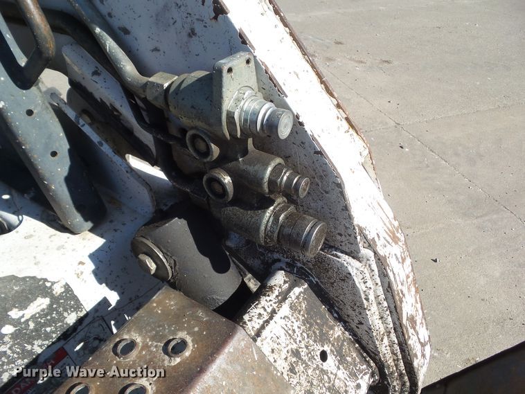 image for item HF9845 2004 Bobcat S150  skid steer loader