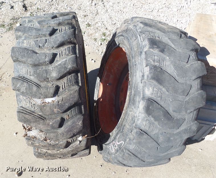 image for item HF9845 2004 Bobcat S150  skid steer loader