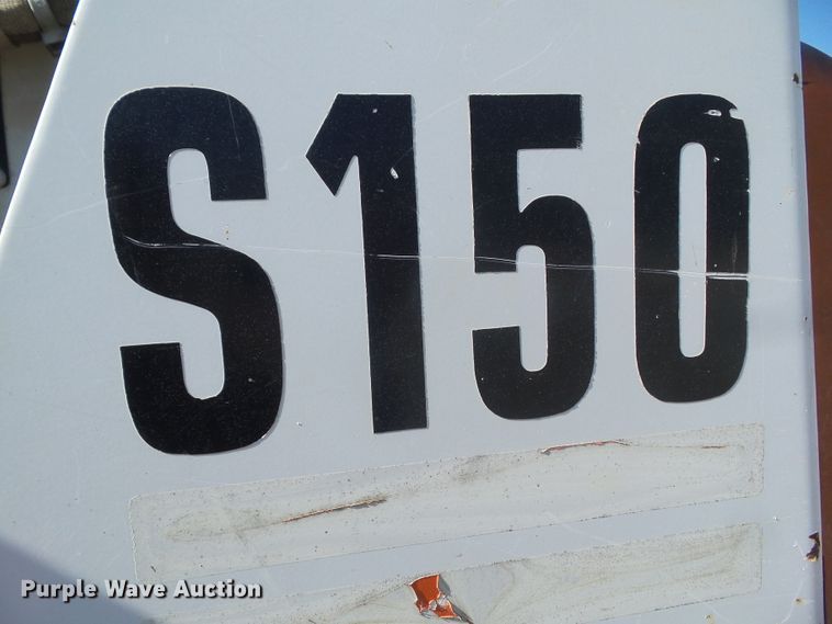 image for item HF9845 2004 Bobcat S150  skid steer loader