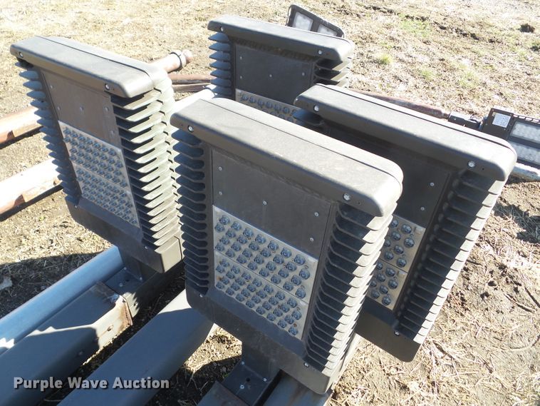 image for item HF9848 (7) light poles