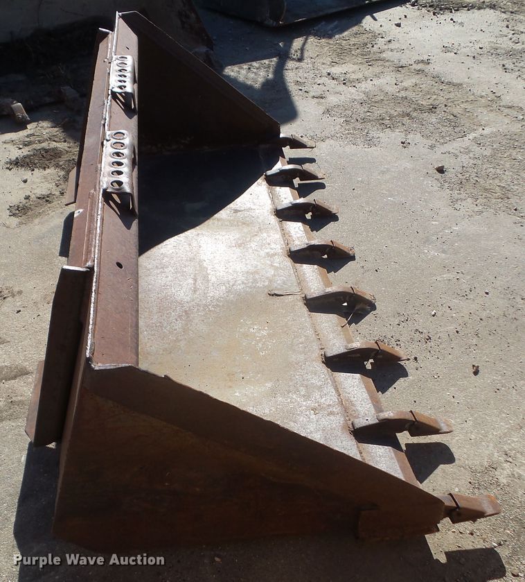 image for item HF9850 ACI 83  skid steer bucket