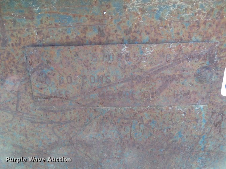 image for item HF9851 Melroe  skid steer bucket