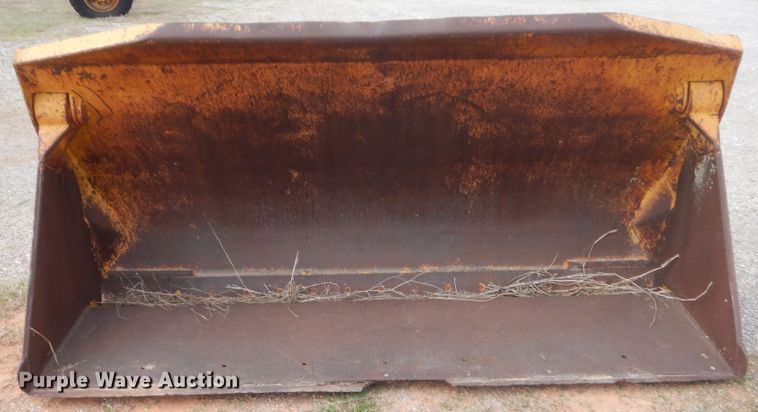 image for item HG9539 Four-in-one loader bucket