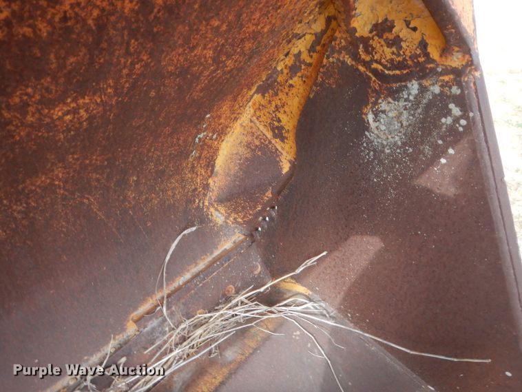 image for item HG9539 Four-in-one loader bucket