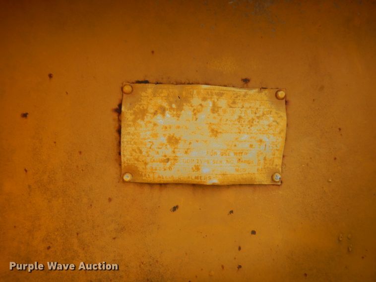 image for item HG9539 Four-in-one loader bucket