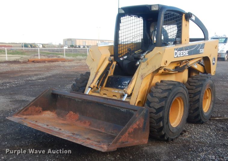 image for item HG9637 2008 John Deere 328  skid steer loader