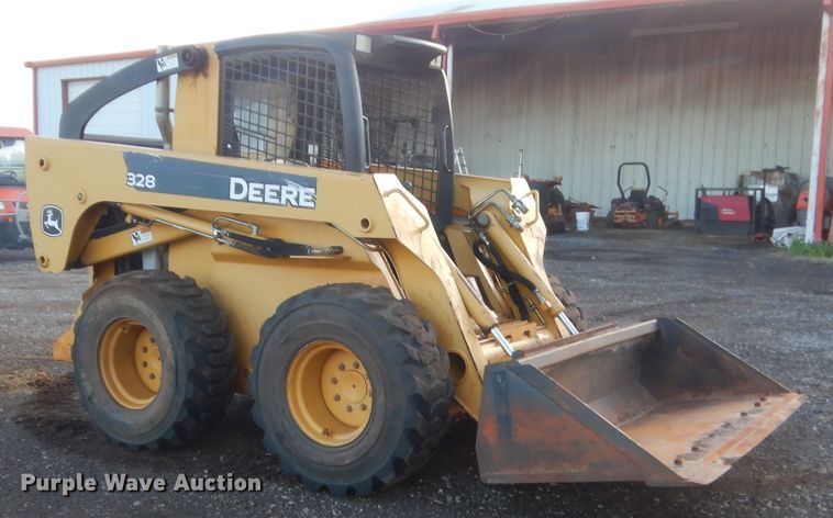 image for item HG9637 2008 John Deere 328  skid steer loader