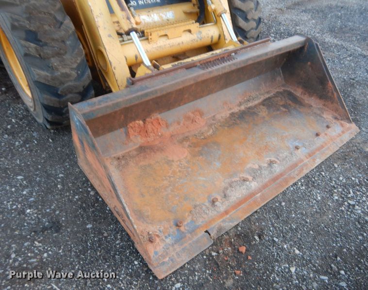 image for item HG9637 2008 John Deere 328  skid steer loader