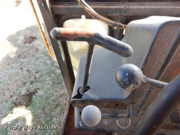 image for item HG9642 John Deere 570  motor grader