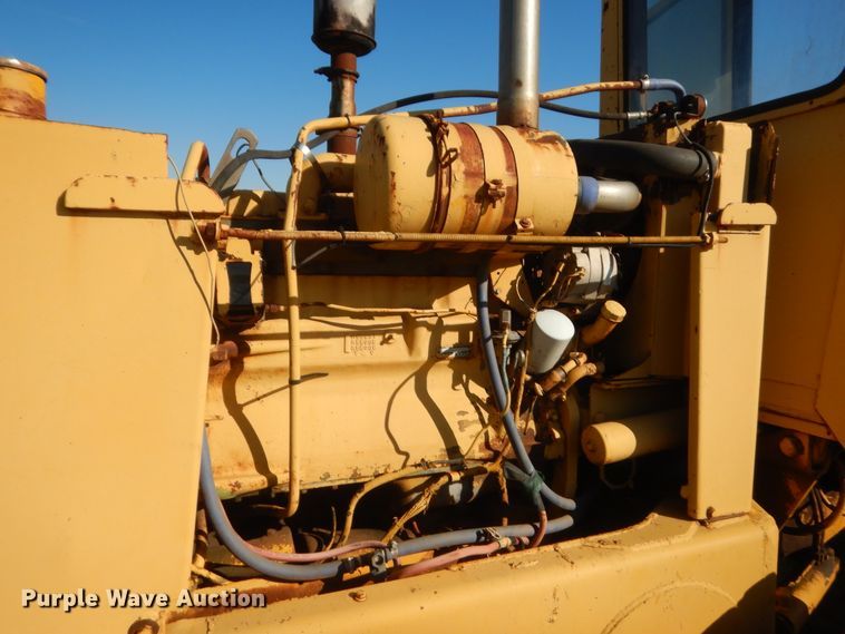 image for item HG9642 John Deere 570  motor grader