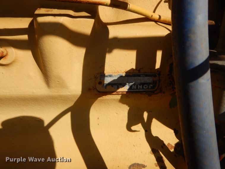 image for item HG9642 John Deere 570  motor grader