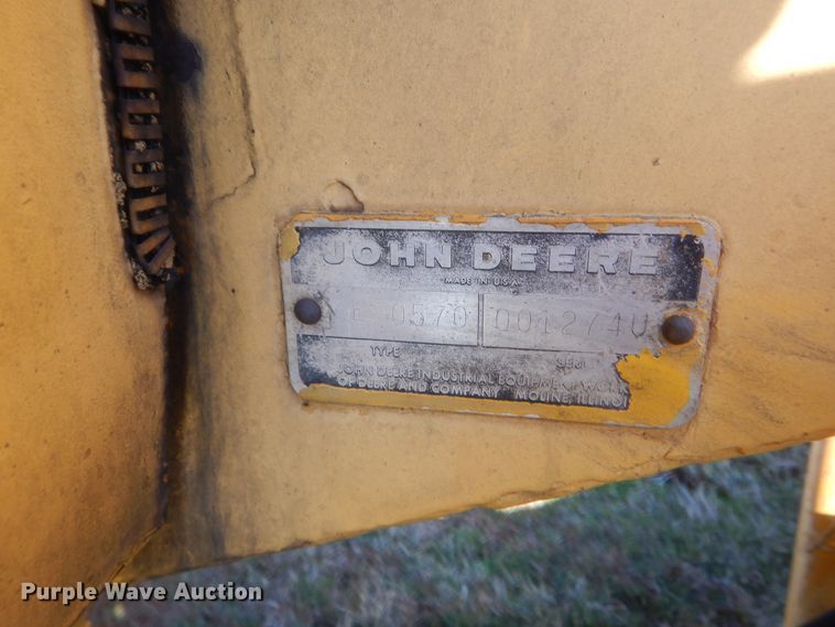 image for item HG9642 John Deere 570  motor grader