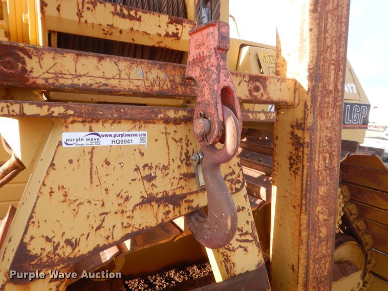 image for item HG9941 1986 Caterpillar D4H LGP  pipelayer