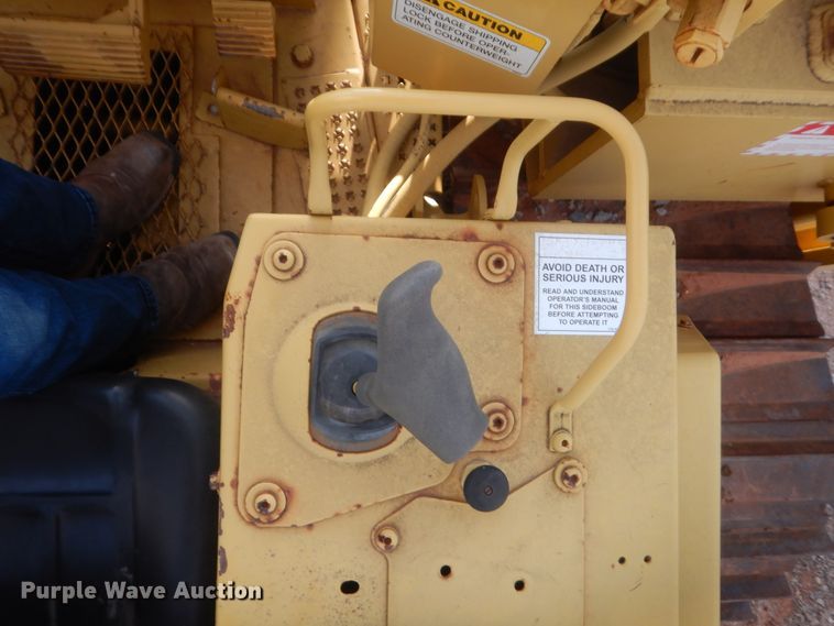 image for item HG9941 1986 Caterpillar D4H LGP  pipelayer