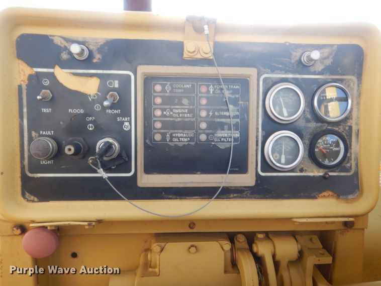 image for item HG9941 1986 Caterpillar D4H LGP  pipelayer