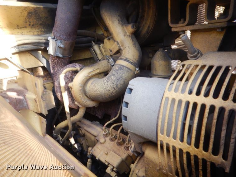 image for item HG9941 1986 Caterpillar D4H LGP  pipelayer