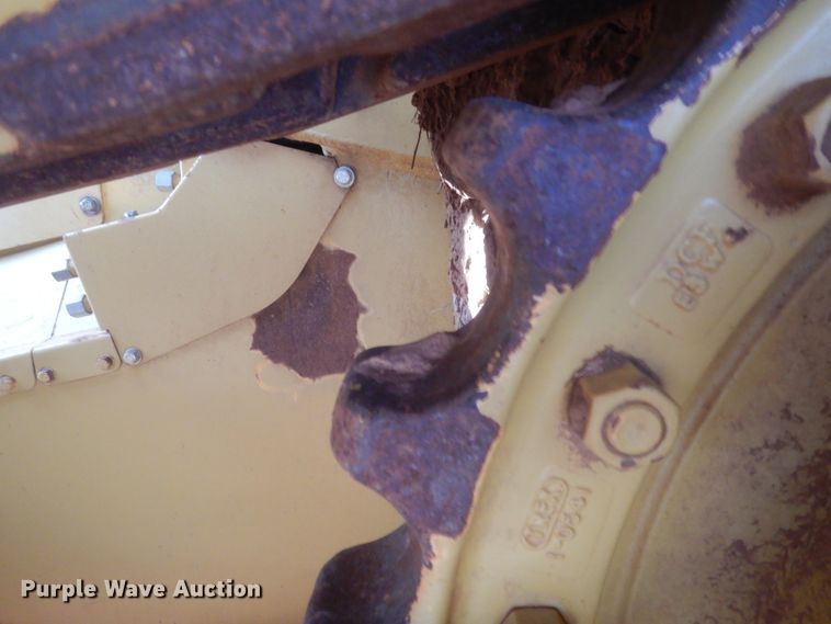 image for item HG9941 1986 Caterpillar D4H LGP  pipelayer