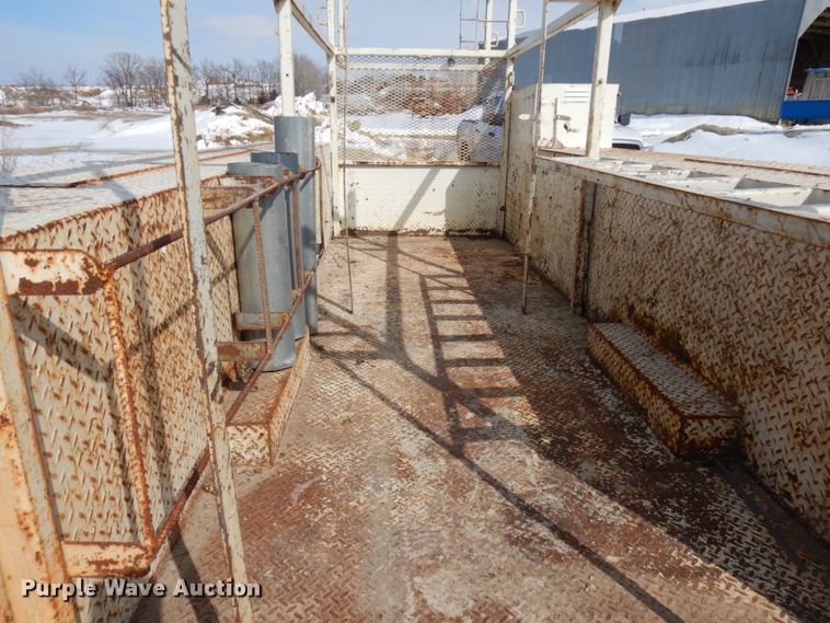 image for item HR9000 16'L x 94"W utility bed