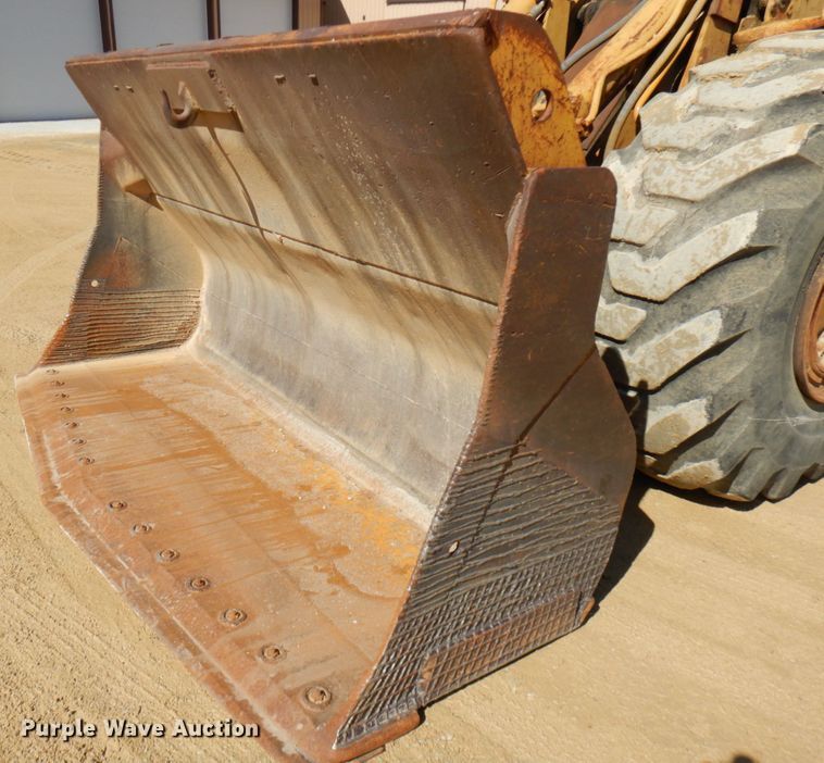 image for item HR9003 1973 Caterpillar 980B  wheel loader