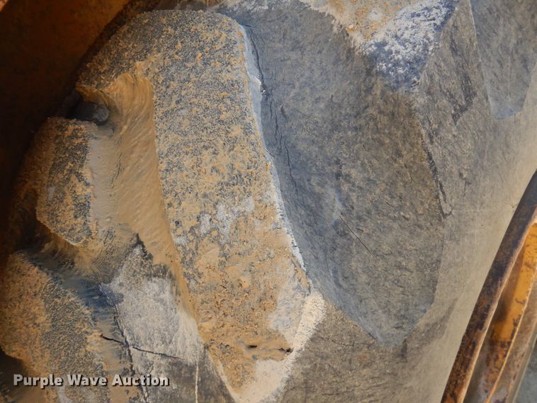 image for item HR9003 1973 Caterpillar 980B  wheel loader