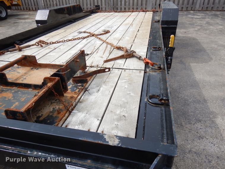 image for item HR9028 2019 Lucon tilt deck equipment trailer