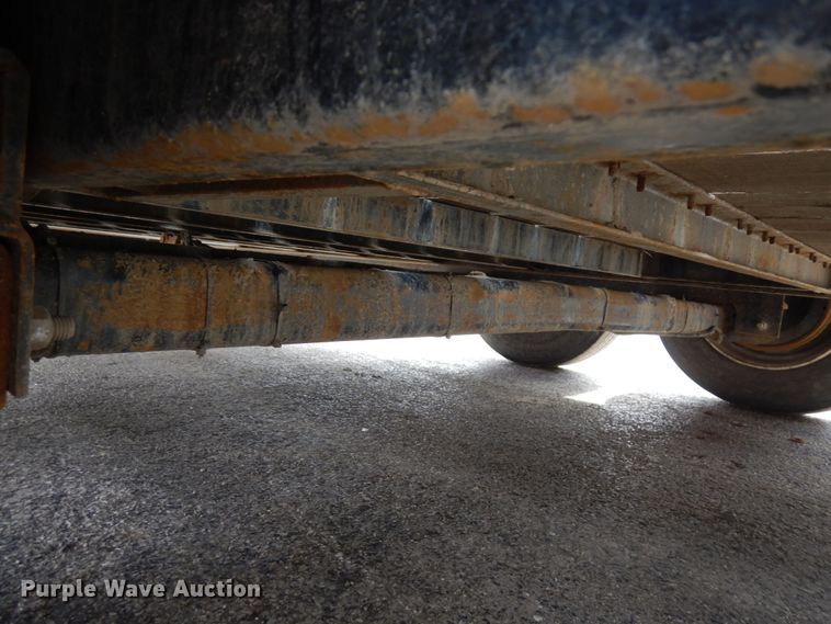 image for item HR9028 2019 Lucon tilt deck equipment trailer